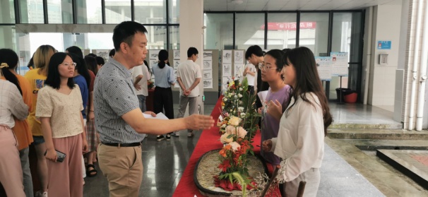 MK体育官网