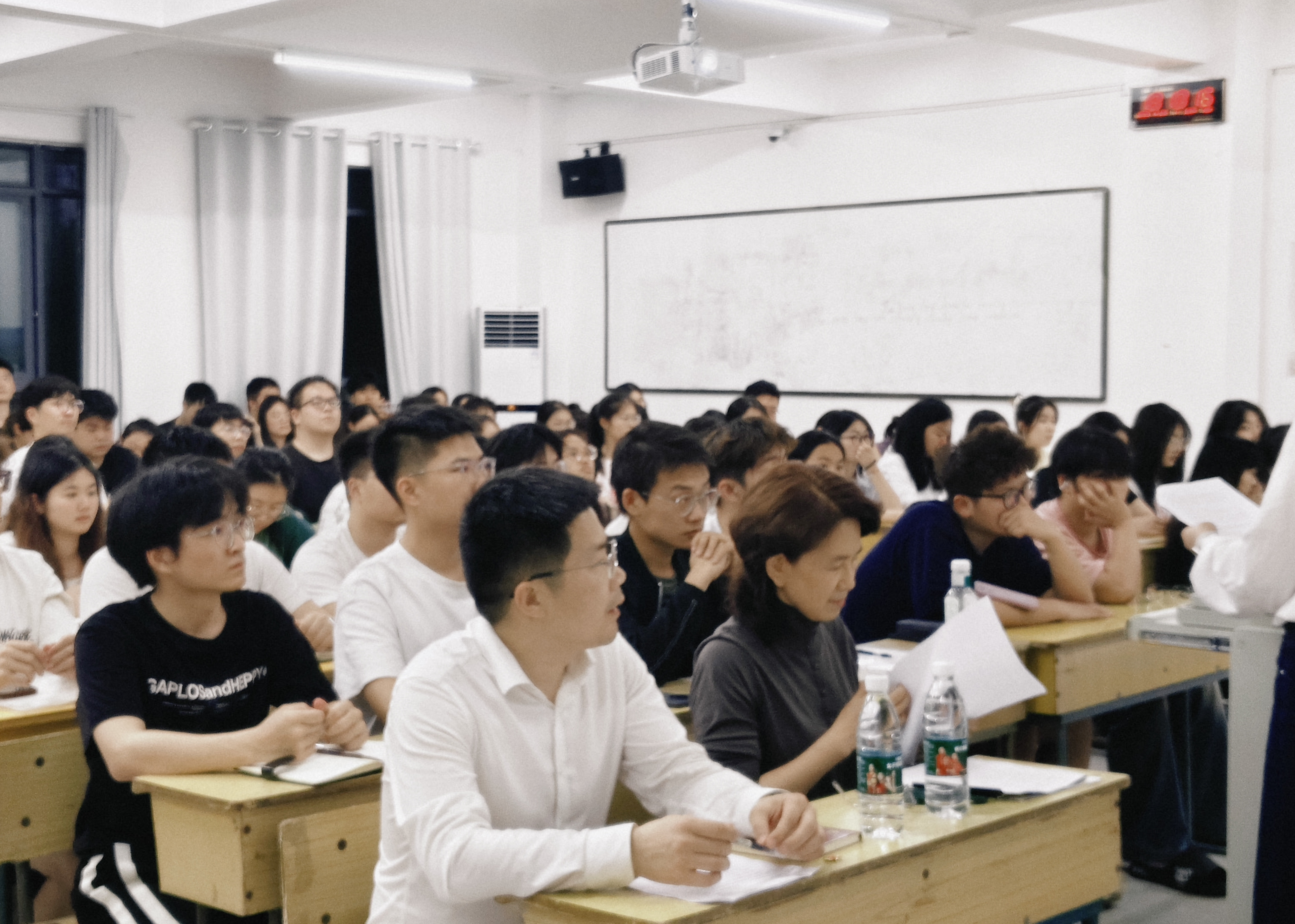 MK体育官网